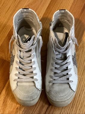 ShuShop White Sneakers with Silver Star Accent